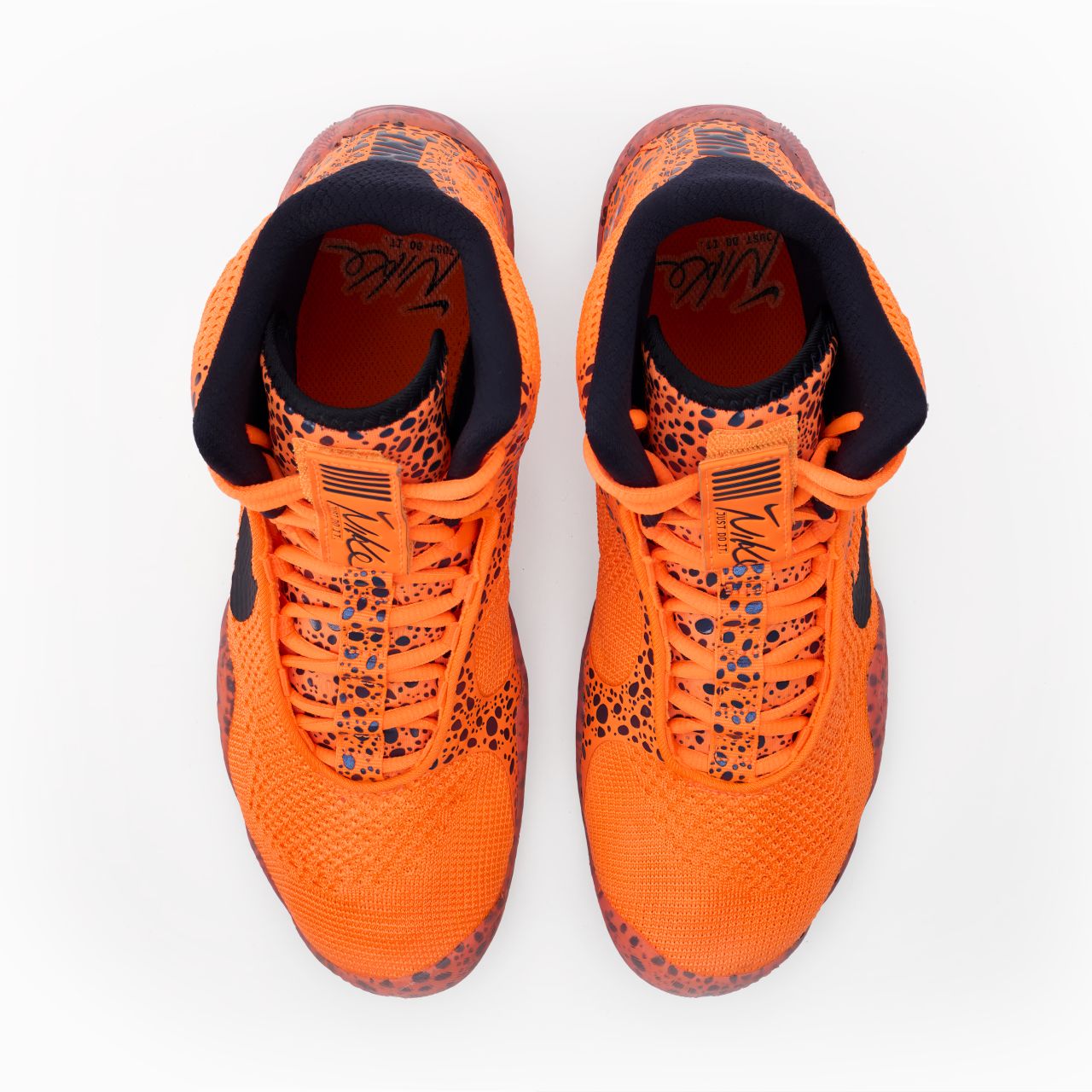 Nike Painikengät Tawa SE Oranssi
