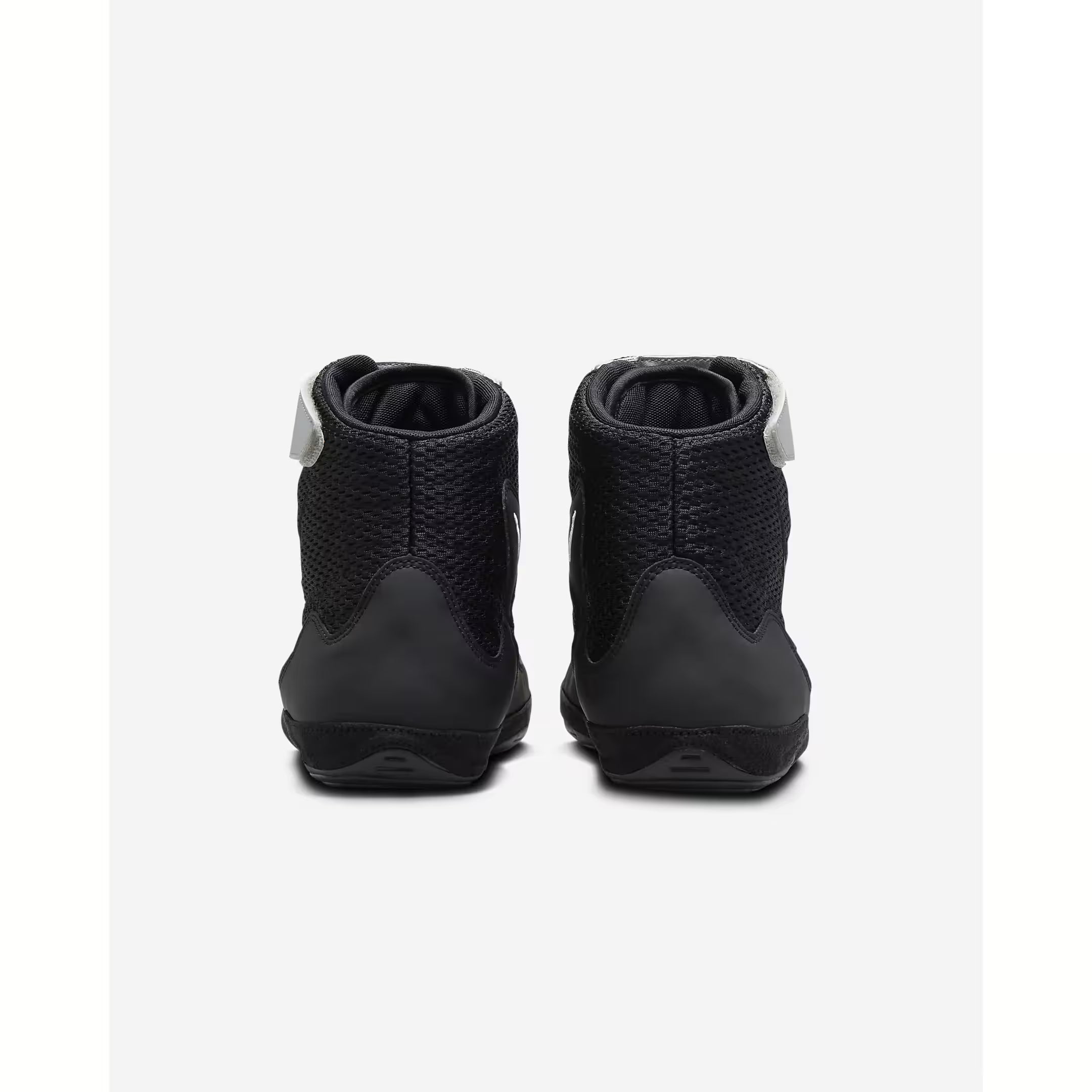 Nike Inflict 3 painikenkä