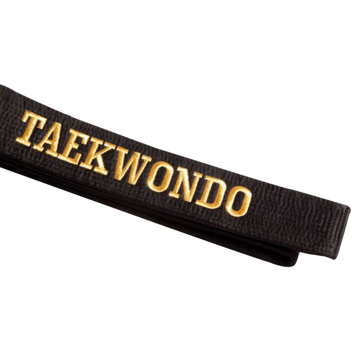 Musta taekwon-do -vyö Brodeerauksella